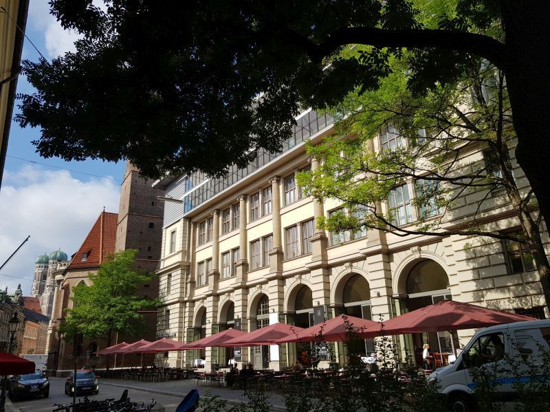 FassadeLiteraturhaus